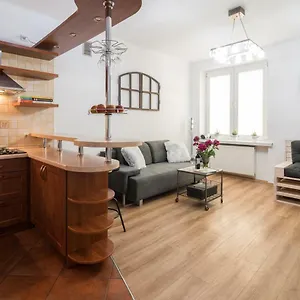 The Heart Of Nowa Huta - Free Garage Apartament Kraków
